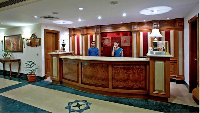 Hotel Ganga Residency Kuzhittura Buitenkant foto